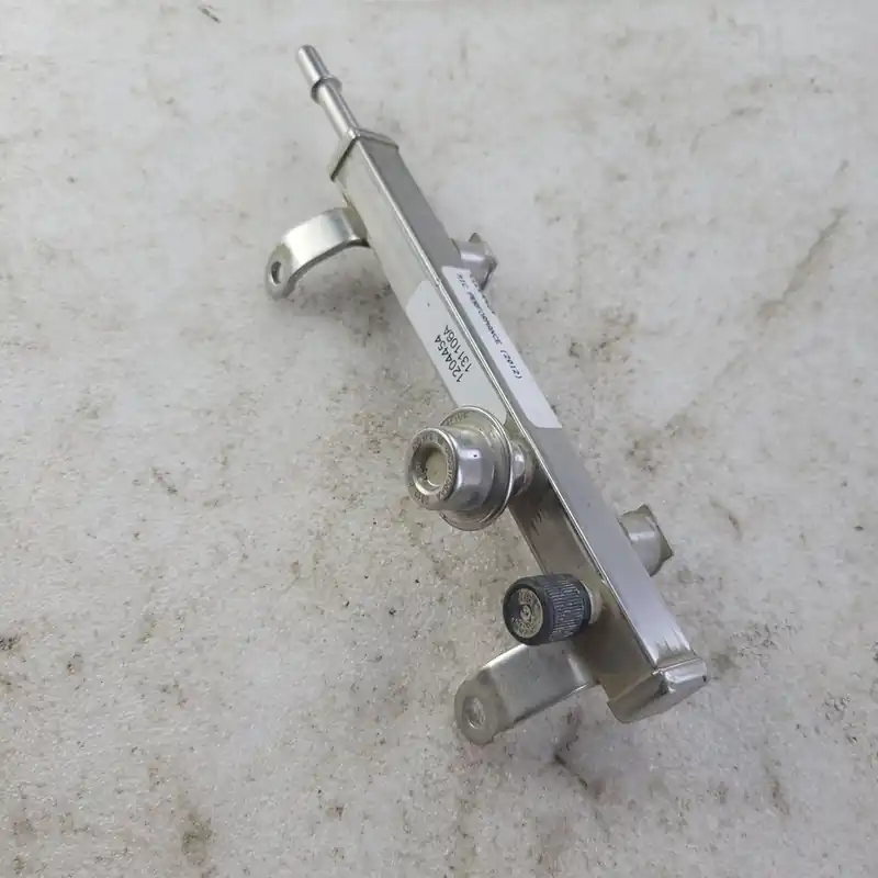 (new ref. 2522177) fuel rail Prix Bas
